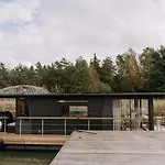 Botel Houseboat & Sauna Lux Naantali