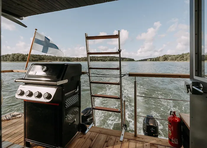 Bateau-hôtel Houseboat & Sauna Lux