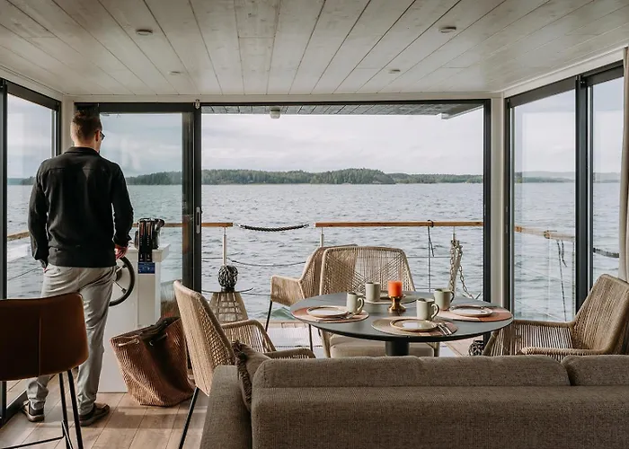 Bateau-hôtel Houseboat & Sauna Lux *